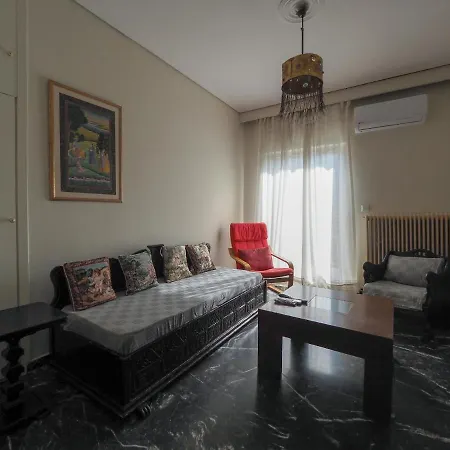 Апартаменты Like Homeretro Трикала