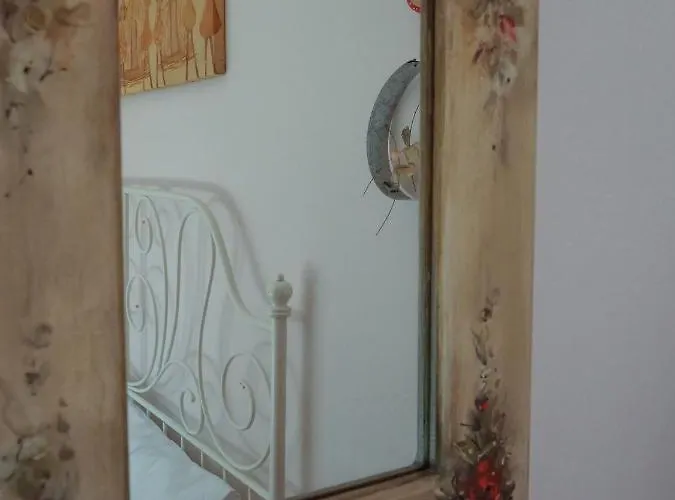 Like Homeretro * Τρίκαλα